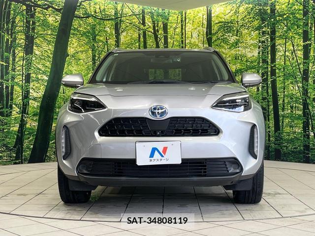 Toyota YARIS CROSS 2021-12 8646758-12