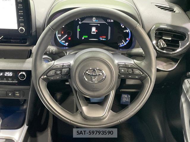 Toyota YARIS CROSS 2023-08 8646845-11