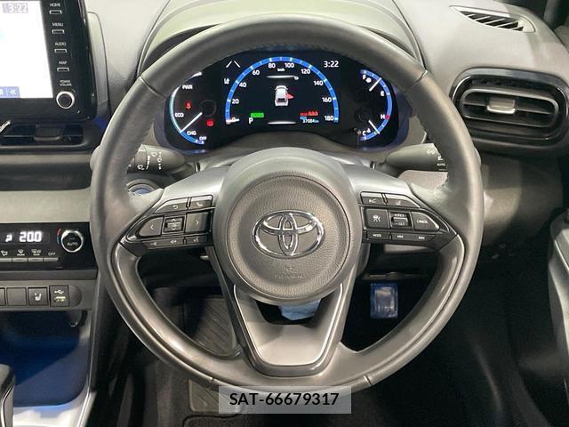 Toyota YARIS CROSS 2022-09 8646847-11