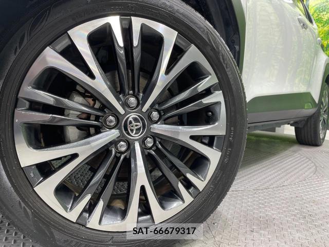 Toyota YARIS CROSS 2022-09 8646847-13