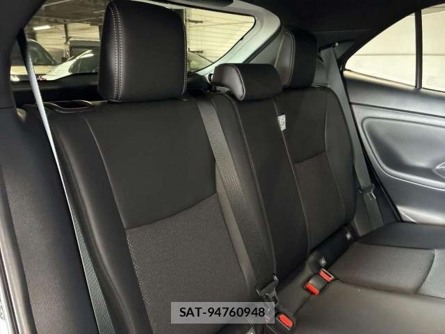 Toyota YARIS CROSS 2024-11 8647025-4