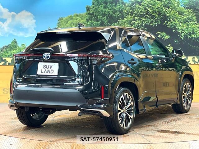 Toyota YARIS CROSS 2023-11 8647322-17