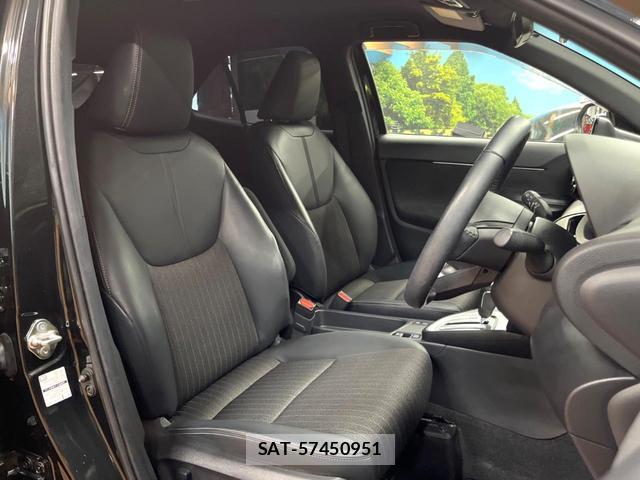 Toyota YARIS CROSS 2023-11 8647322-8