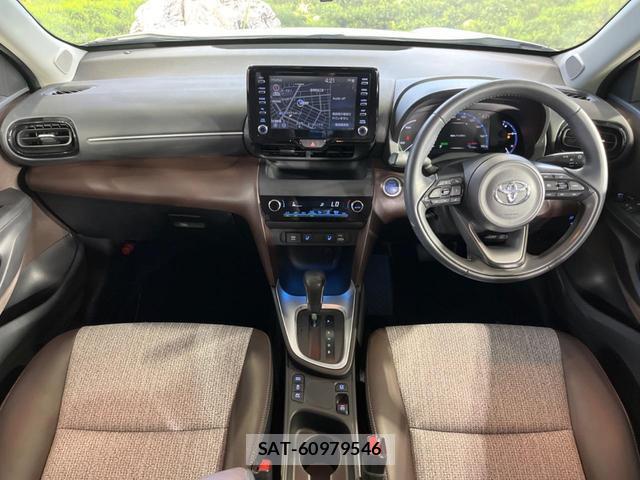 Toyota YARIS CROSS 2021-11 8647922-2