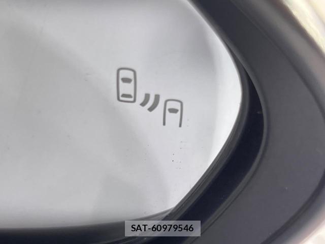Toyota YARIS CROSS 2021-11 8647922-7