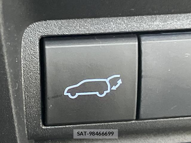 Toyota YARIS CROSS 2020-09 8647929-7