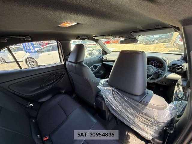 Toyota YARIS CROSS 2026-08 8648166-7