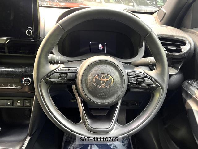 Toyota YARIS CROSS 2024-06 8648574-10