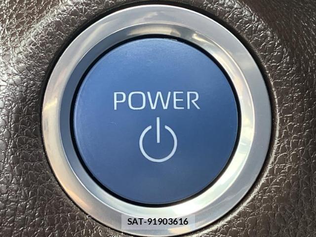 Toyota YARIS CROSS 2022-03 8648742-17