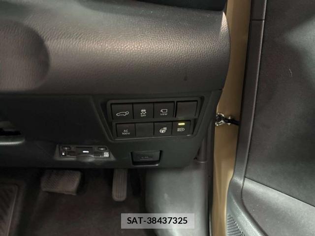 Toyota YARIS CROSS 2025-03 8648899-12