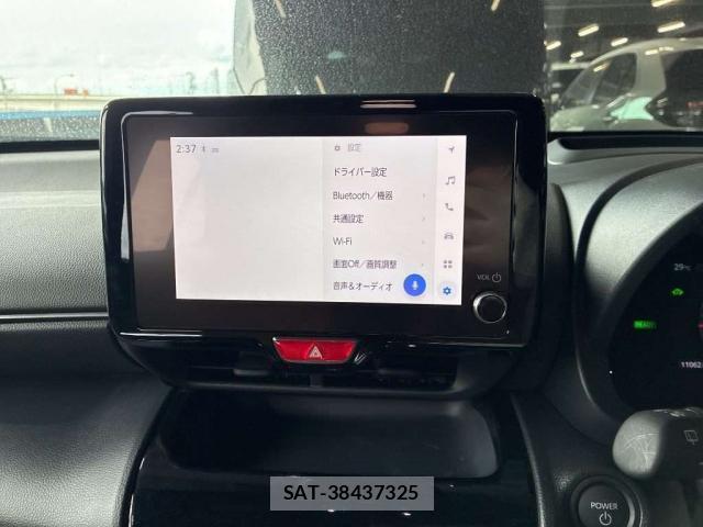 Toyota YARIS CROSS 2025-03 8648899-3