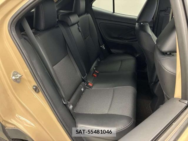 Toyota YARIS CROSS 2024-04 8648900-4