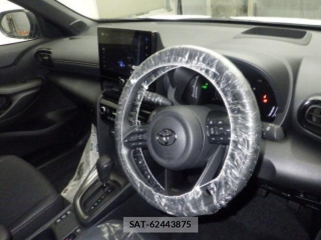 Toyota YARIS CROSS 2026-05 8648918-2
