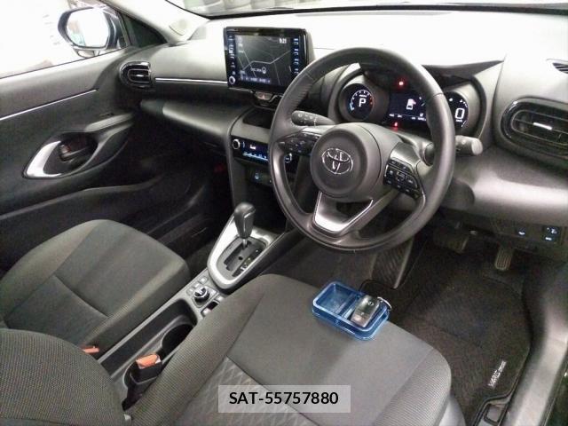 Toyota YARIS CROSS 2023-04 8649265-2