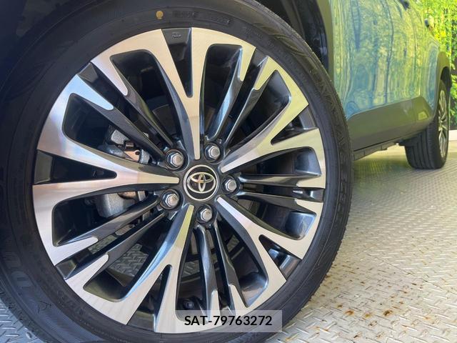 Toyota YARIS CROSS 2023-02 8649439-12