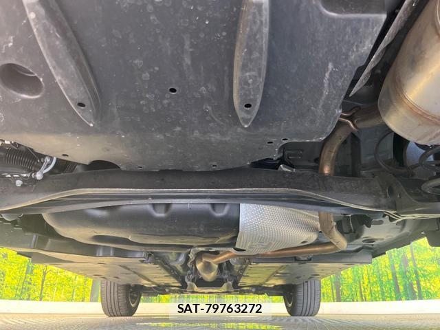 Toyota YARIS CROSS 2023-02 8649439-18
