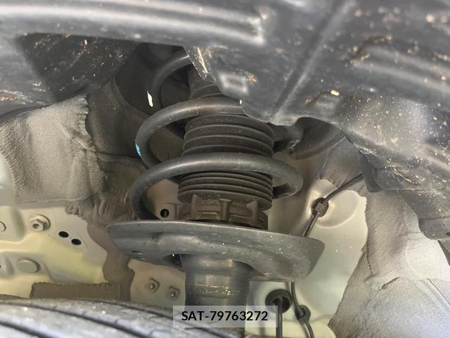 Toyota YARIS CROSS 2023-02 8649439-19
