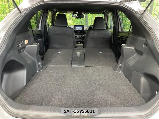 Toyota YARIS CROSS 2023-10 8649774-9