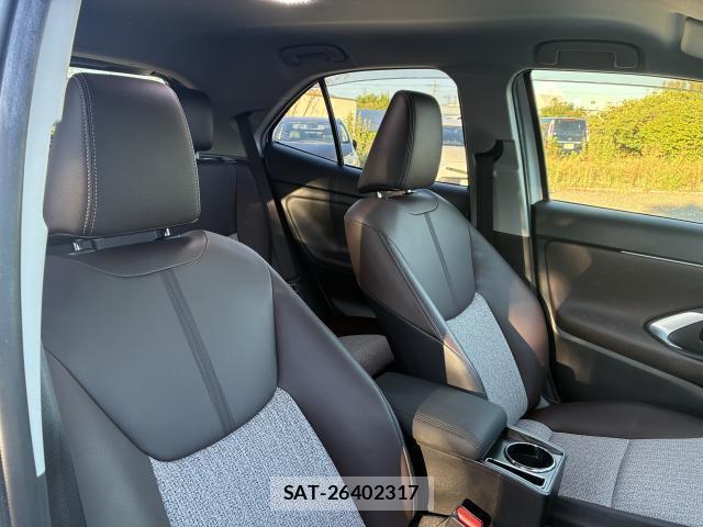 Toyota YARIS CROSS 2022-01 8649929-12