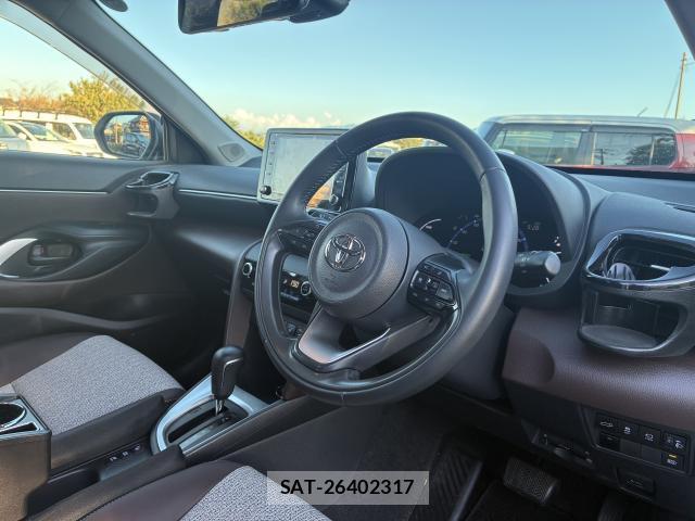 Toyota YARIS CROSS 2022-01 8649929-13