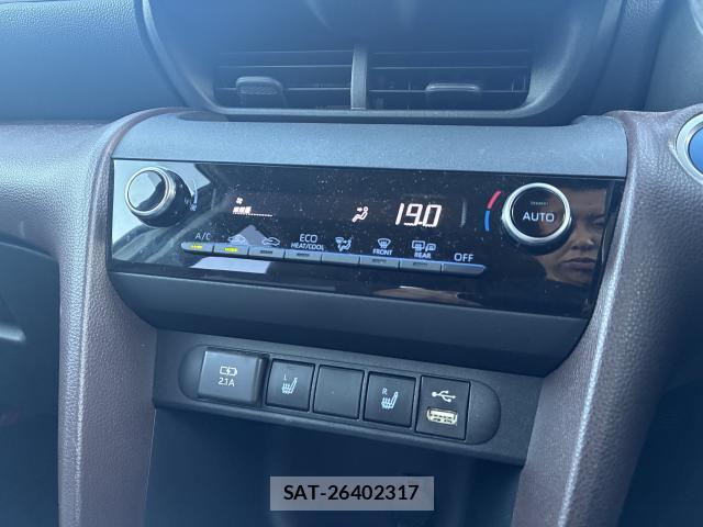 Toyota YARIS CROSS 2022-01 8649929-16
