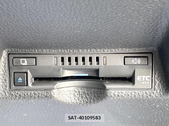 Toyota YARIS CROSS 2021-08 8650105-5