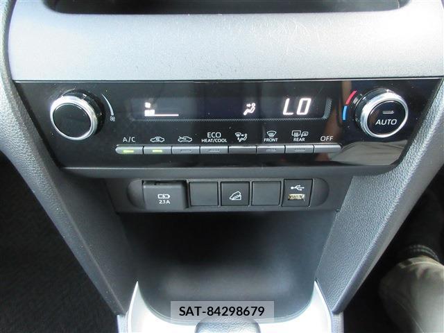 Toyota YARIS CROSS 2022-05 8650144-11