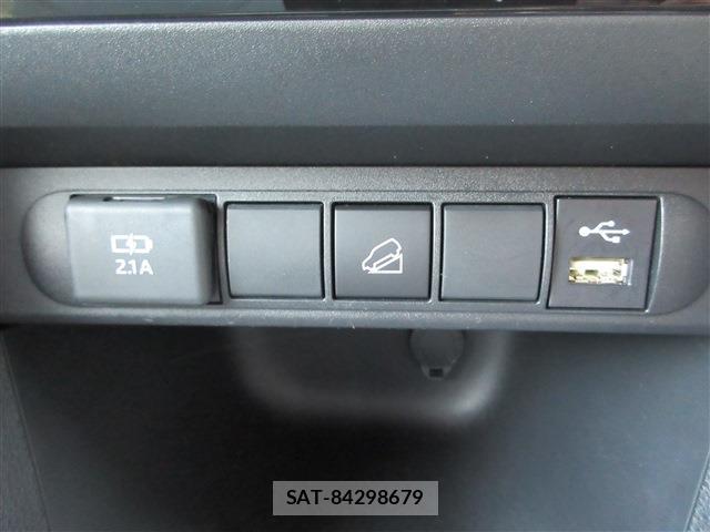 Toyota YARIS CROSS 2022-05 8650144-12