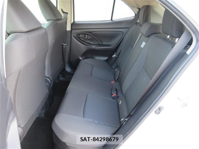 Toyota YARIS CROSS 2022-05 8650144-18