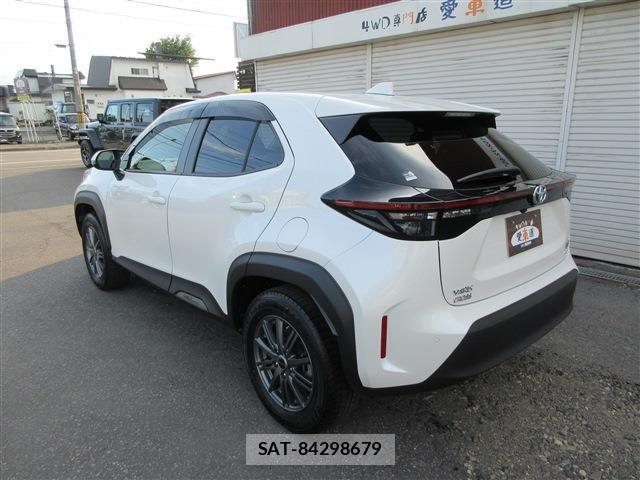 Toyota YARIS CROSS 2022-05 8650144-3