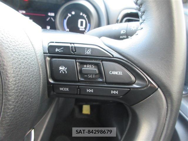 Toyota YARIS CROSS 2022-05 8650144-7