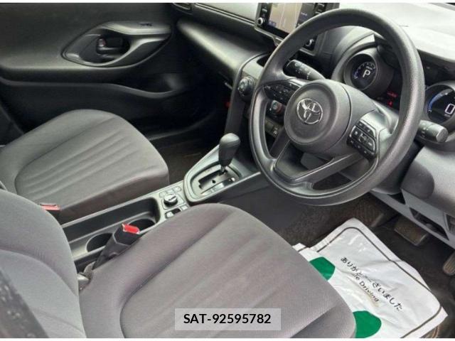 Toyota YARIS CROSS 2022-07 8650244-2