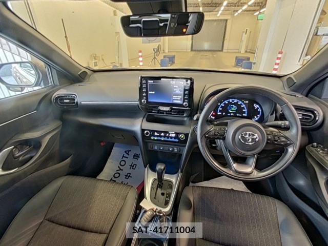 Toyota YARIS CROSS 2023-09 8650343-2