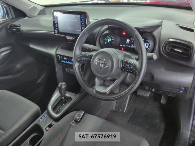 Toyota YARIS CROSS 2022-06 8650395-2