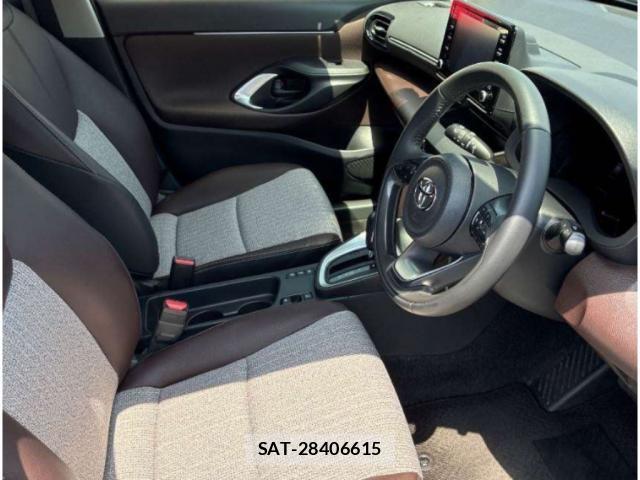 Toyota YARIS CROSS 2021-08 8650655-2