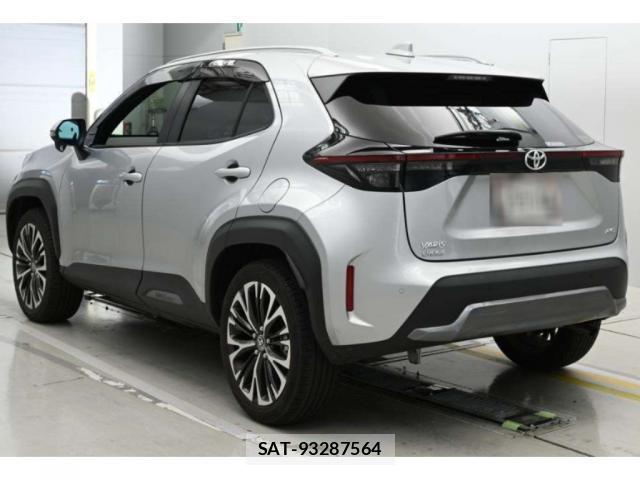 Toyota YARIS CROSS 2023-09 8650664-1