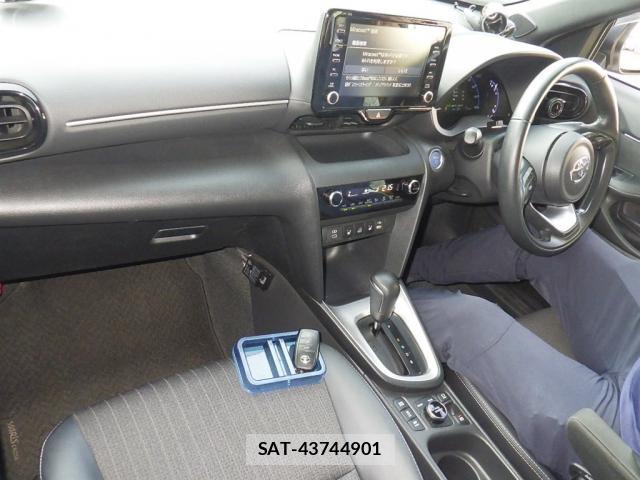 Toyota YARIS CROSS 2023-02 8650696-2