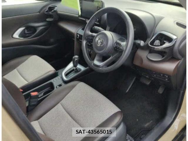 Toyota YARIS CROSS 2021-11 8650722-2