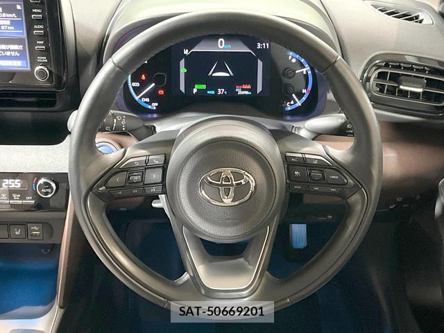 Toyota YARIS CROSS 2021-09 8650833-10
