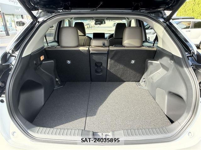 Toyota YARIS CROSS 2026-08 8650899-10