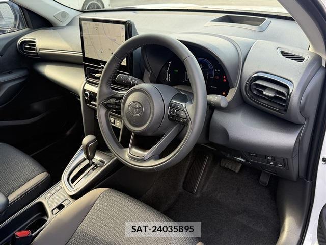 Toyota YARIS CROSS 2026-08 8650899-18