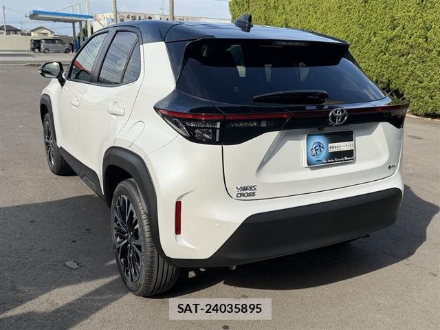 Toyota YARIS CROSS 2026-08 8650899-9