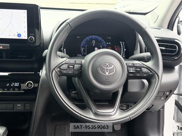 Toyota YARIS CROSS 2025-06 8650903-14