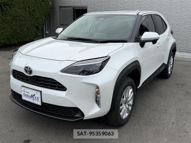 Toyota YARIS CROSS 2025-06 8650903-17
