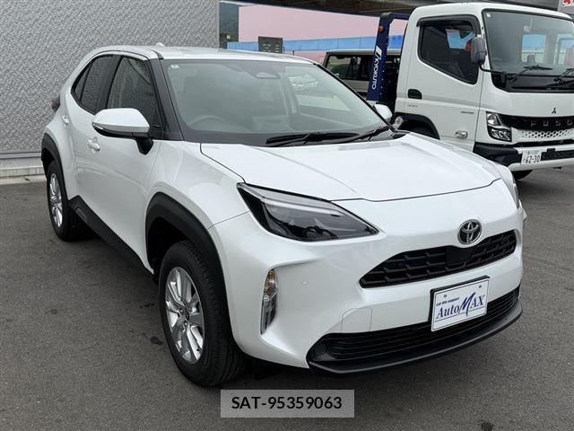 Toyota YARIS CROSS 2025-06 8650903-5