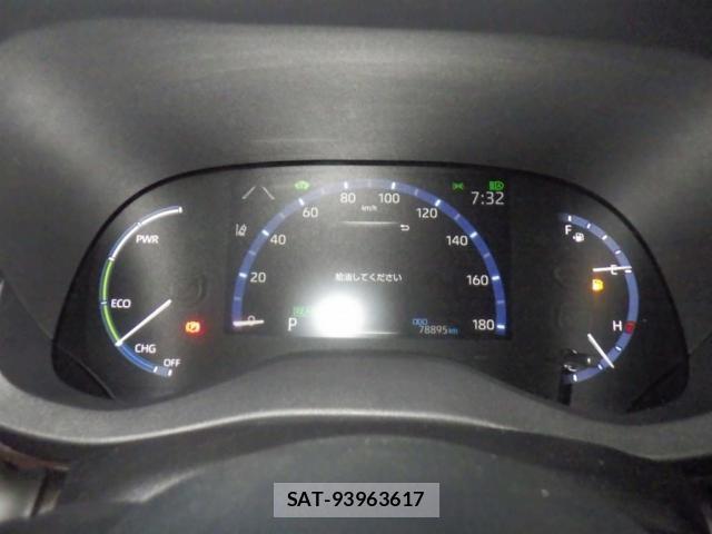 Toyota YARIS CROSS 2021-02 8650982-3