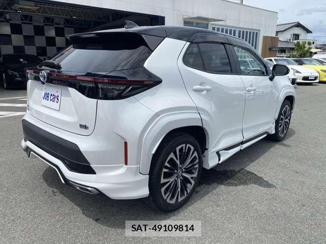 Toyota YARIS CROSS 2023-07 8651082-2