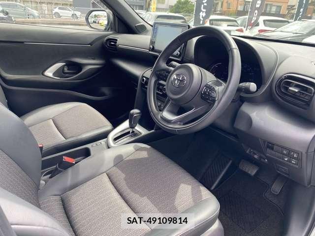 Toyota YARIS CROSS 2023-07 8651082-9