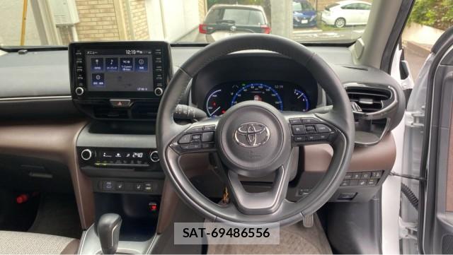 Toyota YARIS CROSS 2023-05 8651415-16