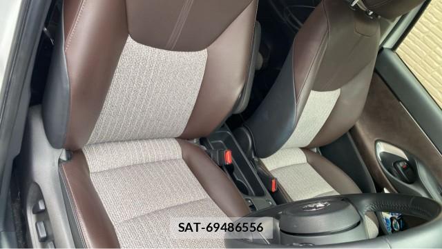 Toyota YARIS CROSS 2023-05 8651415-5